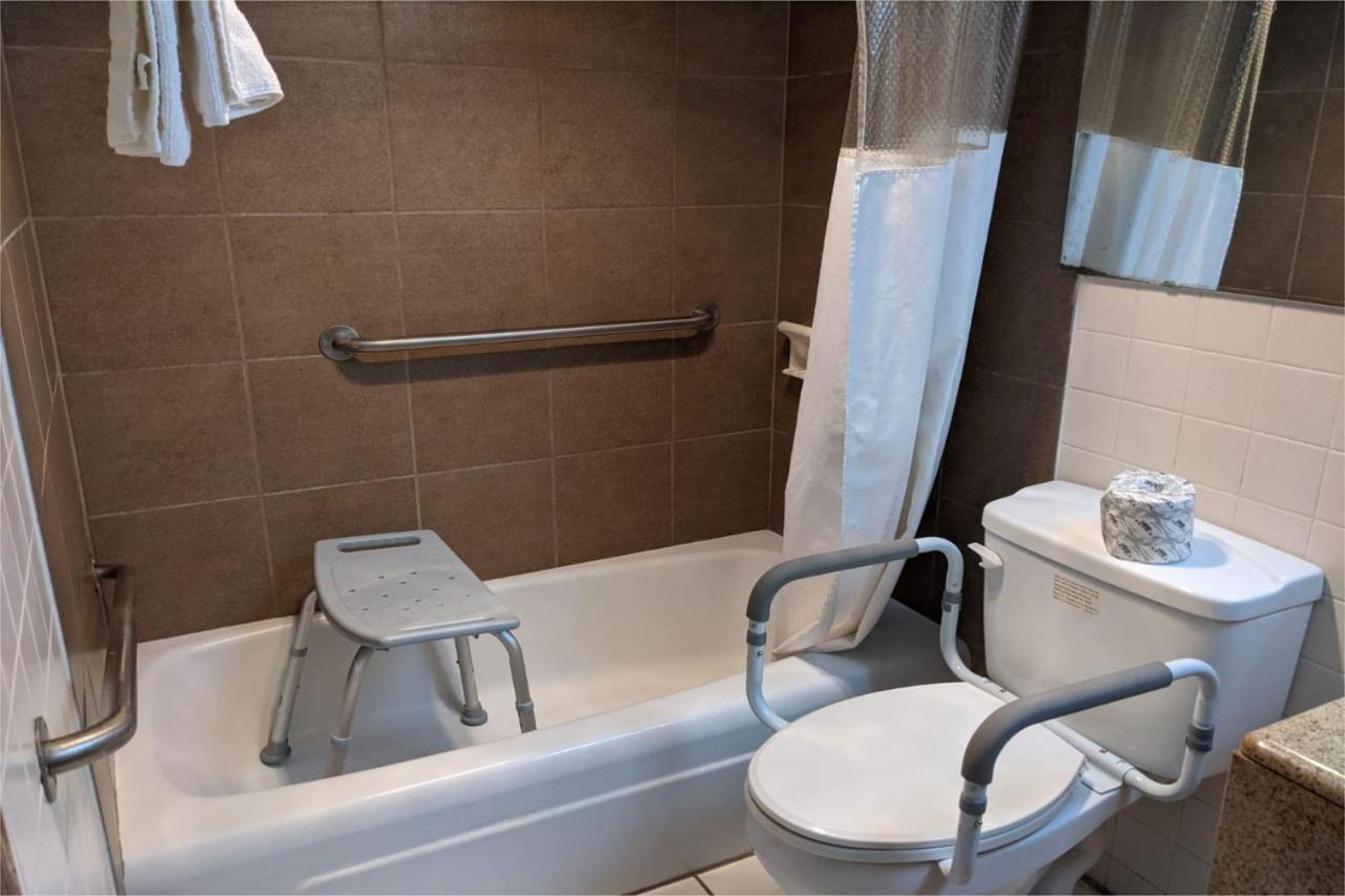 Oyo Hotel Morton East Peoria I-74 Extérieur photo